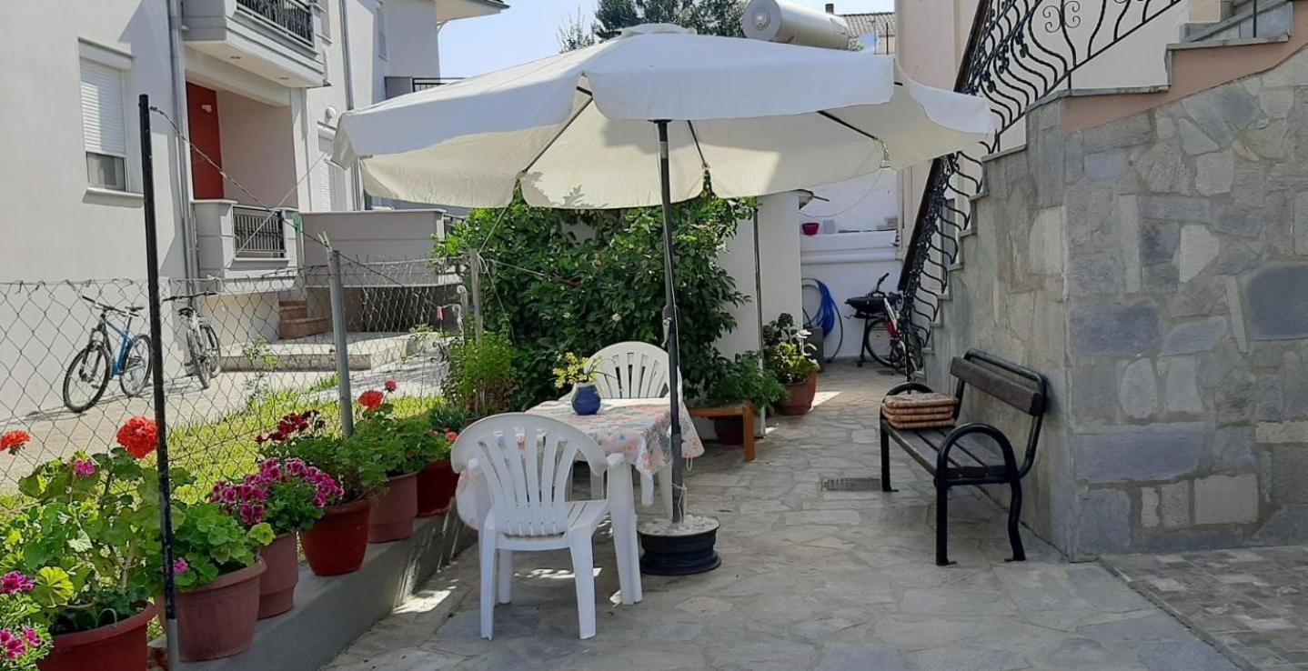 Evelyn Home Limenas  Buitenkant foto