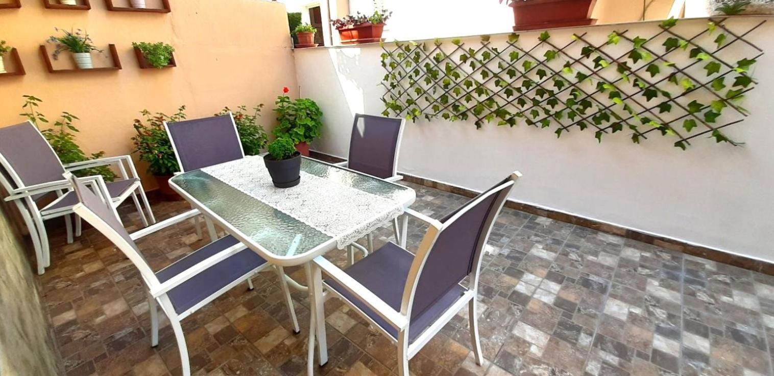 Evelyn Home Limenas  Buitenkant foto