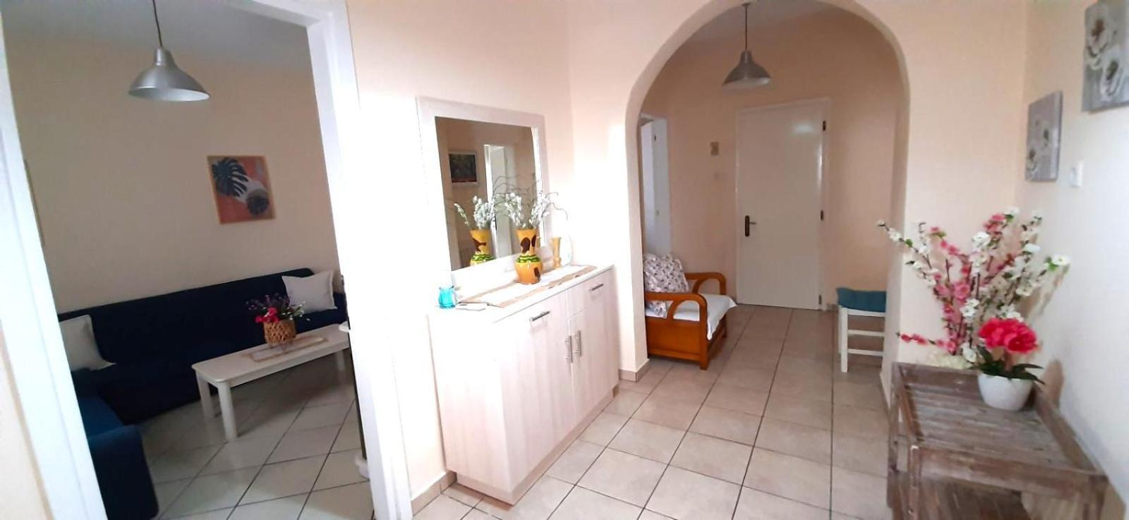 Evelyn Home Limenas  Buitenkant foto