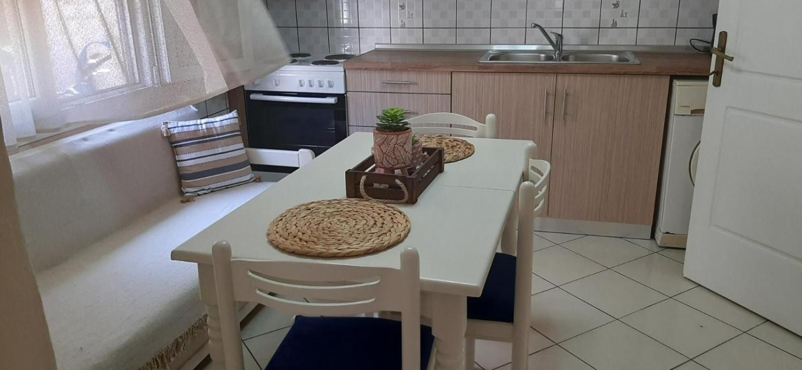Evelyn Home Limenas  Buitenkant foto